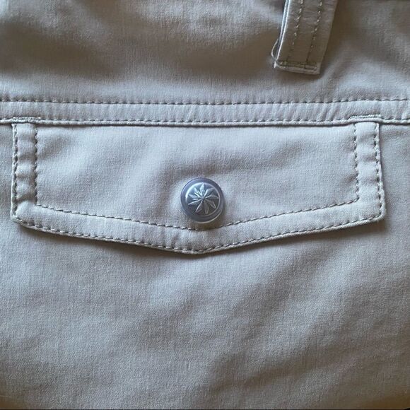 Athleta Dipper Bermuda hiking shorts - Picture 11 of 12